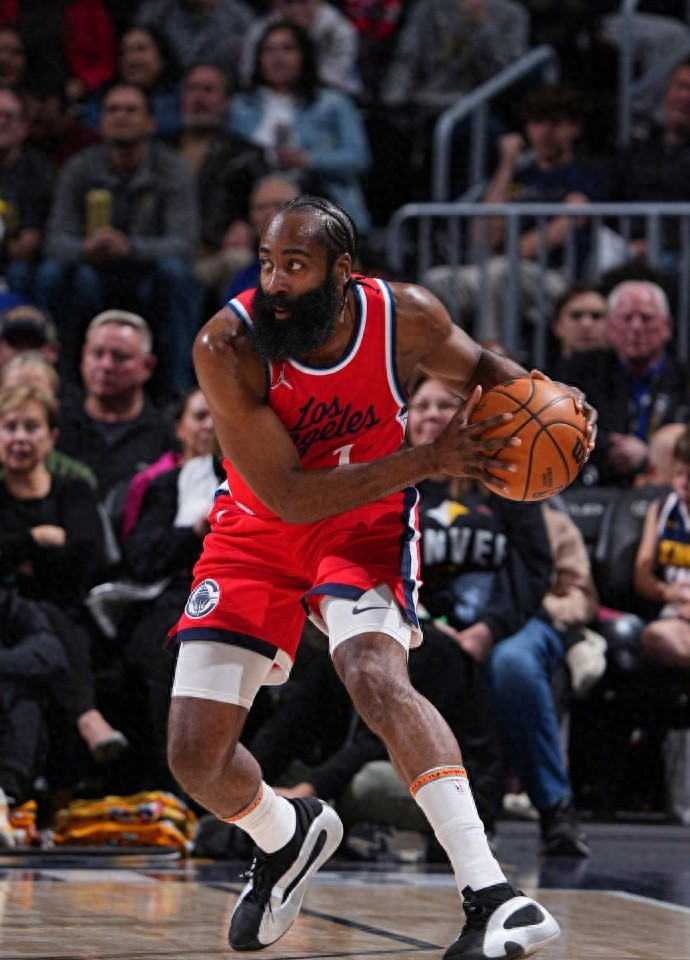 马赛赛后内部沟通；志在NBA季后赛名次提升；引发热议；团队化学反应显著的简单介绍-爱游戏中国